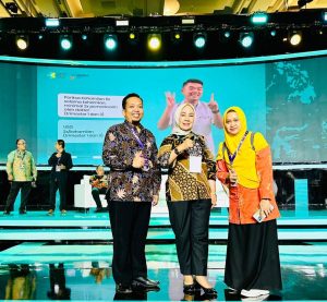 Direktur Rumah Sakit Umum Daerah, dr.H.A.Muh Syahrir bersama Direktur RS Datu Pancaitana Kabupaten Bone, drg.Hj.Syamsiar menghadiri kegiatan Rakernas Tahun 2024